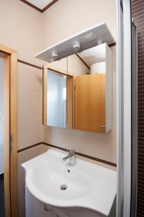 Apartman Sena プリモシュテン エクステリア 写真